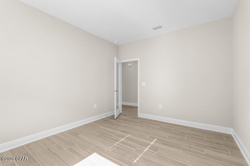 Image 10 For 208 Lake Merial Blvd