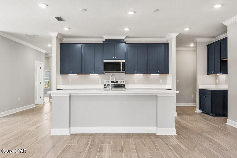 Image 25 For 208 Lake Merial Blvd