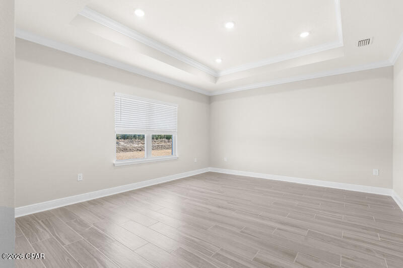 Listing photo id 37 for 208 Lake Merial Blvd
