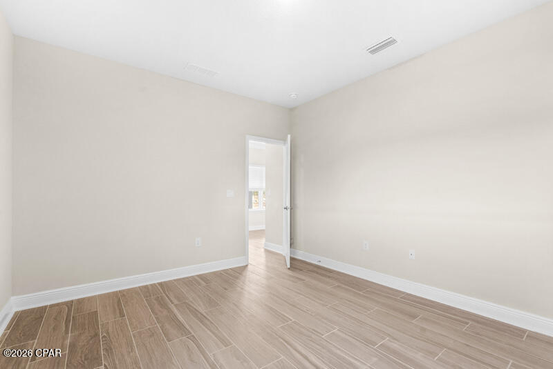 Listing photo id 43 for 208 Lake Merial Blvd