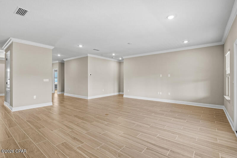 Image 11 For 206 Lake Merial Blvd