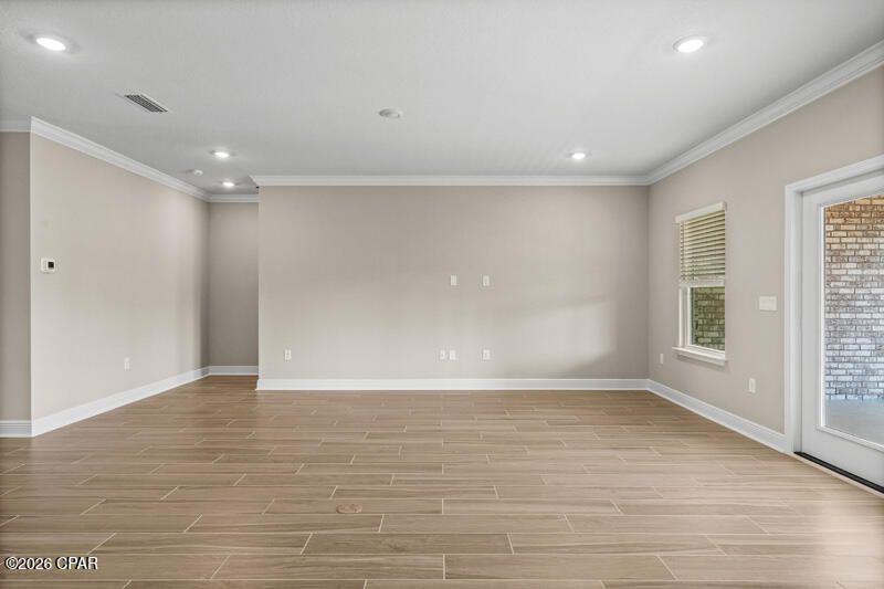 Image 13 For 206 Lake Merial Blvd