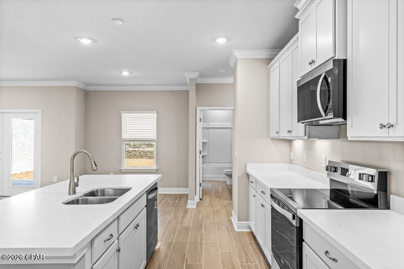 Image 18 For 206 Lake Merial Blvd