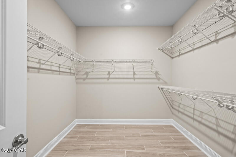 Image 25 For 206 Lake Merial Blvd