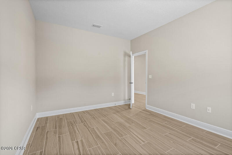 Image 36 For 206 Lake Merial Blvd