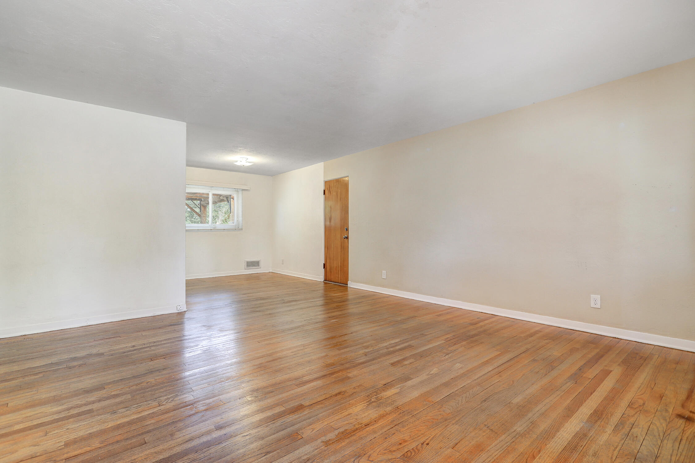 Homes for sale in Albuquerque, NM | 617 California St Se, Albuquerque, NM 87108 | MLS# 1091284