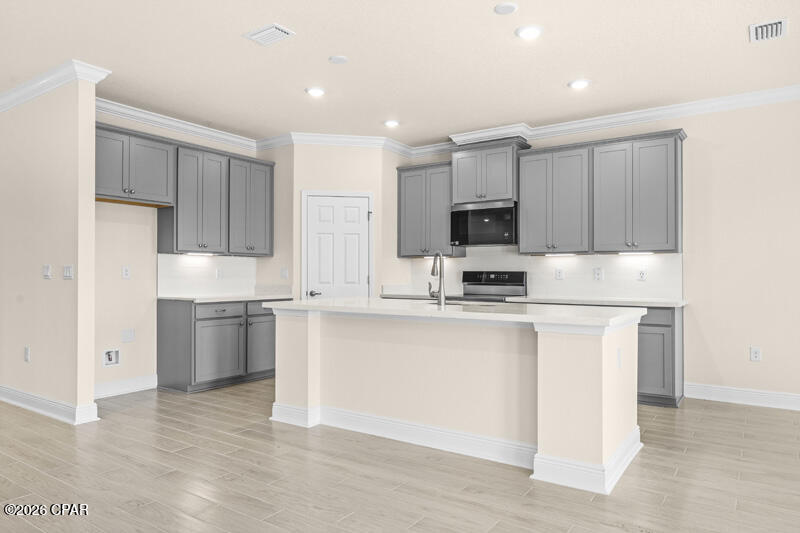 Image 12 For 213 Lake Merial Blvd