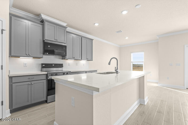 Listing photo id 15 for 213 Lake Merial Blvd