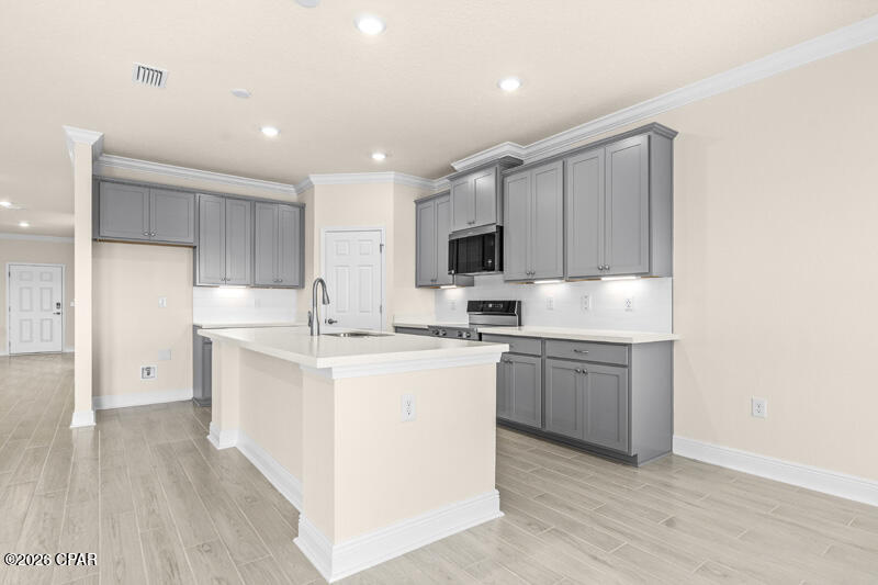 Image 19 For 213 Lake Merial Blvd