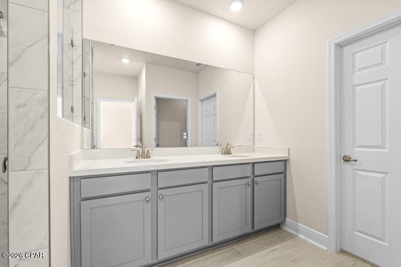 Image 25 For 213 Lake Merial Blvd