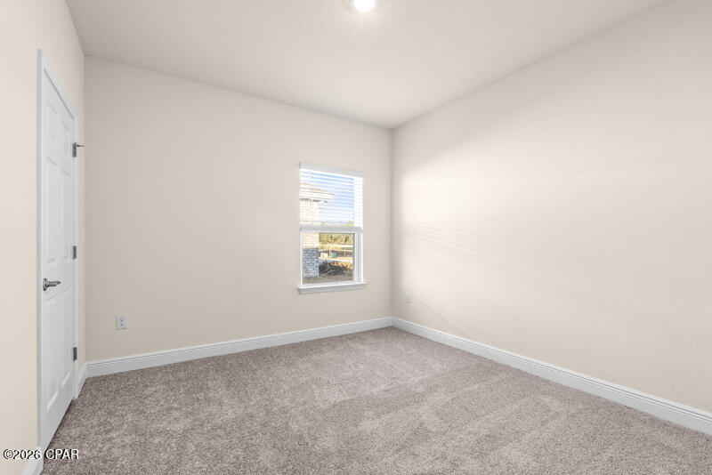 Listing photo id 32 for 213 Lake Merial Blvd