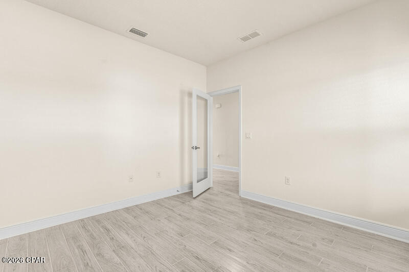 Image 6 For 213 Lake Merial Blvd