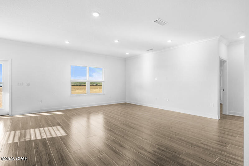 Image 7 For 211 Lake Merial Blvd