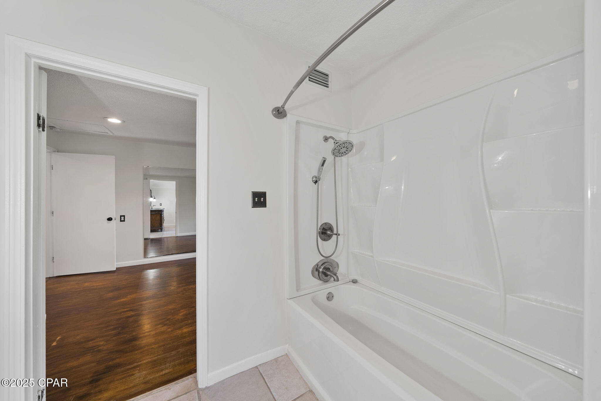 Image 18 For 1016 12th Street