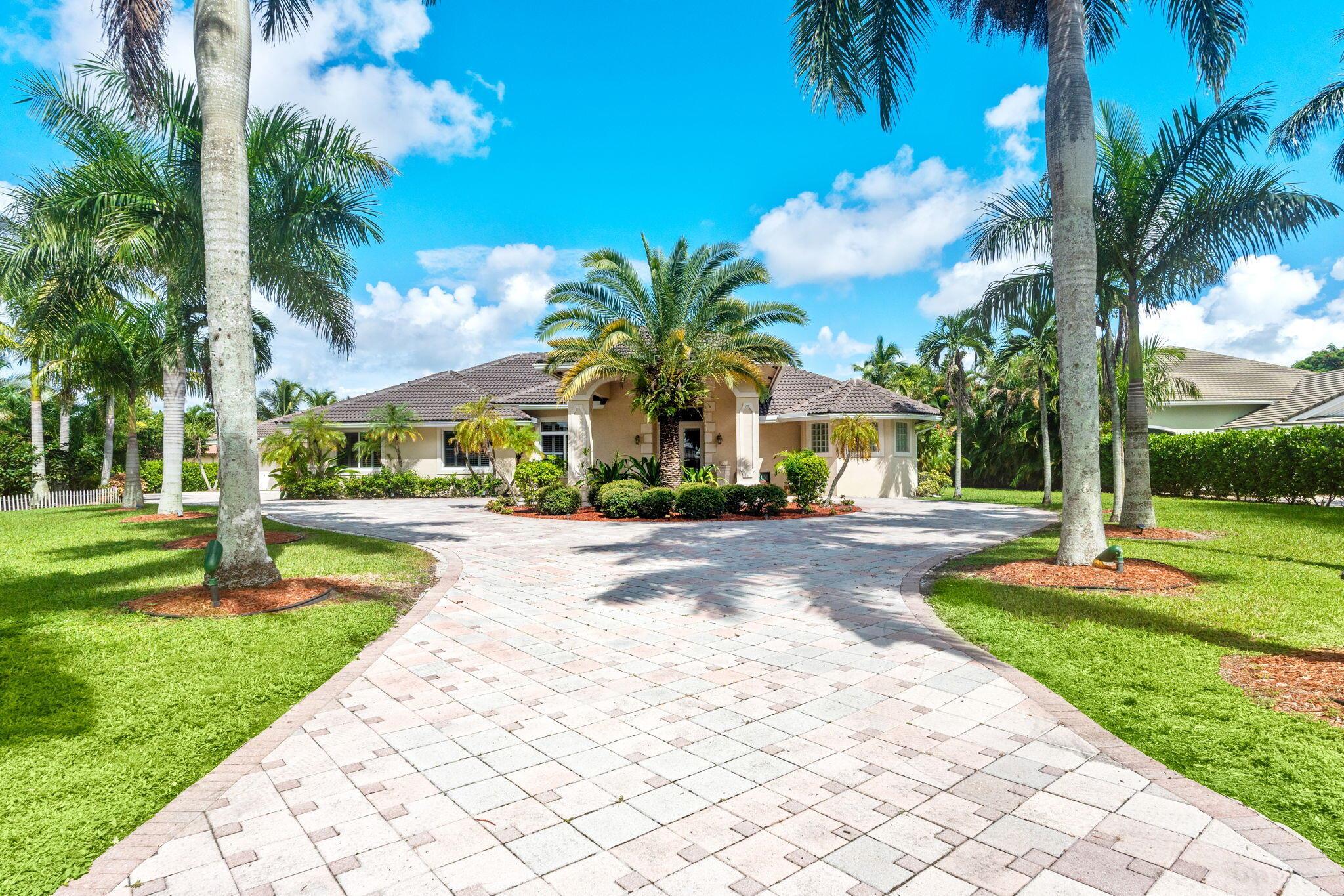 Homes for sale in Wellington, FL | 15595 Chandelle Pl, Wellington, FL 33414 | MLS# R11123396