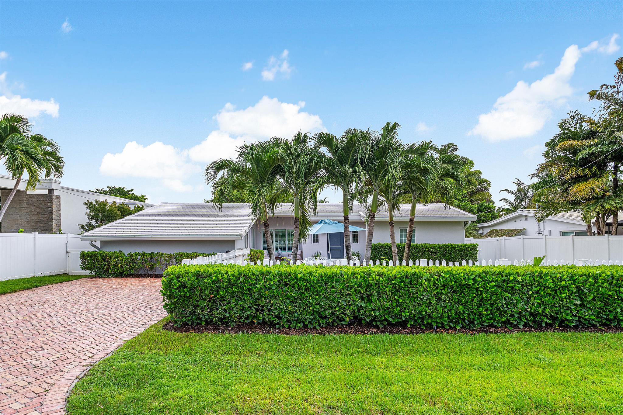 Homes for sale in Fort Lauderdale, FL | 1630 Ne 18Th Avenue, Fort Lauderdale, FL 33305 | MLS# R11123400