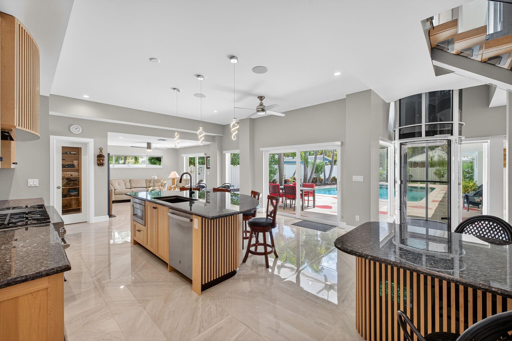 Homes for sale in Fort Lauderdale, FL | 2024 Harbourview Dr, Fort Lauderdale, FL 33316 | MLS# F10526130