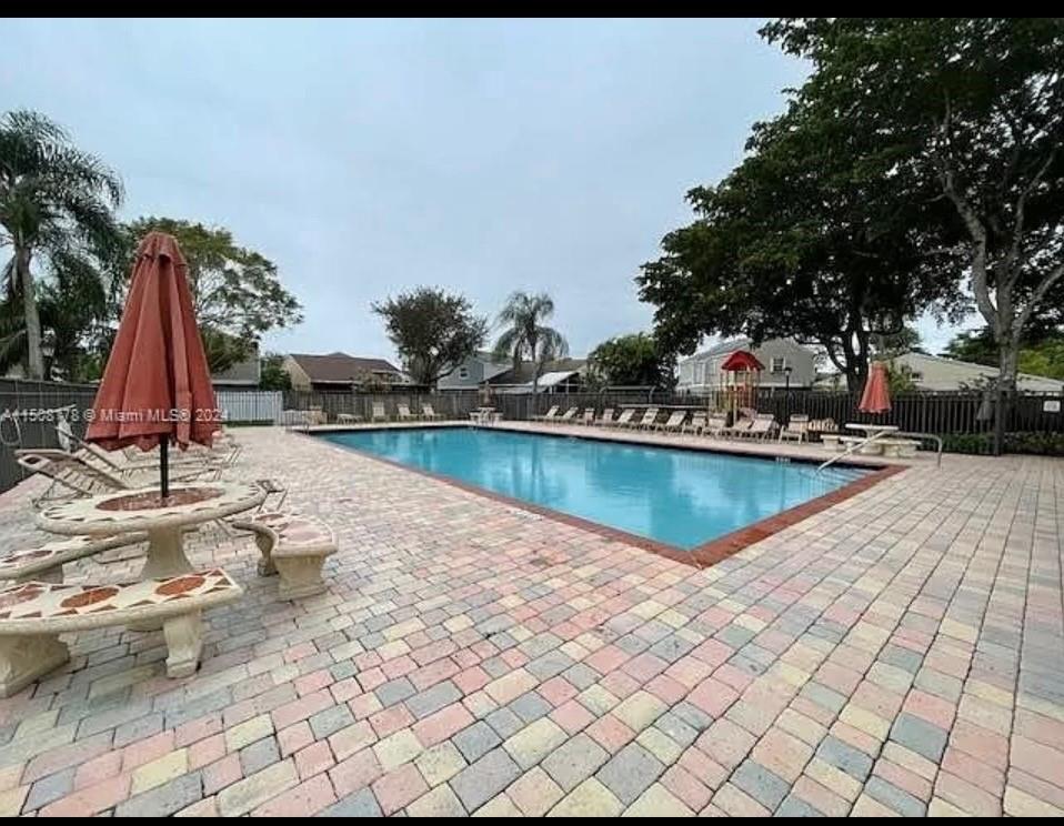 Homes for sale in Sunrise, FL | 15805 W Waterside Cir #106, Sunrise, FL 33326 | MLS# F10526184