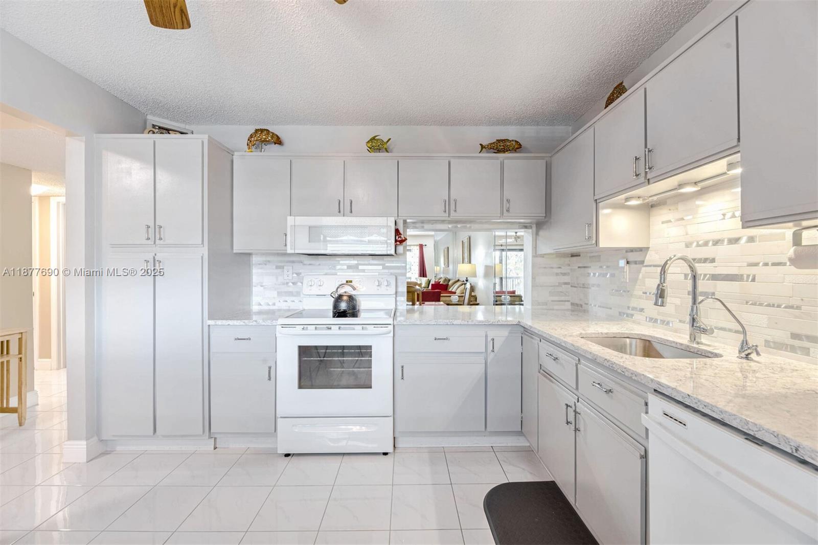 Lakes Of Carriage Hills