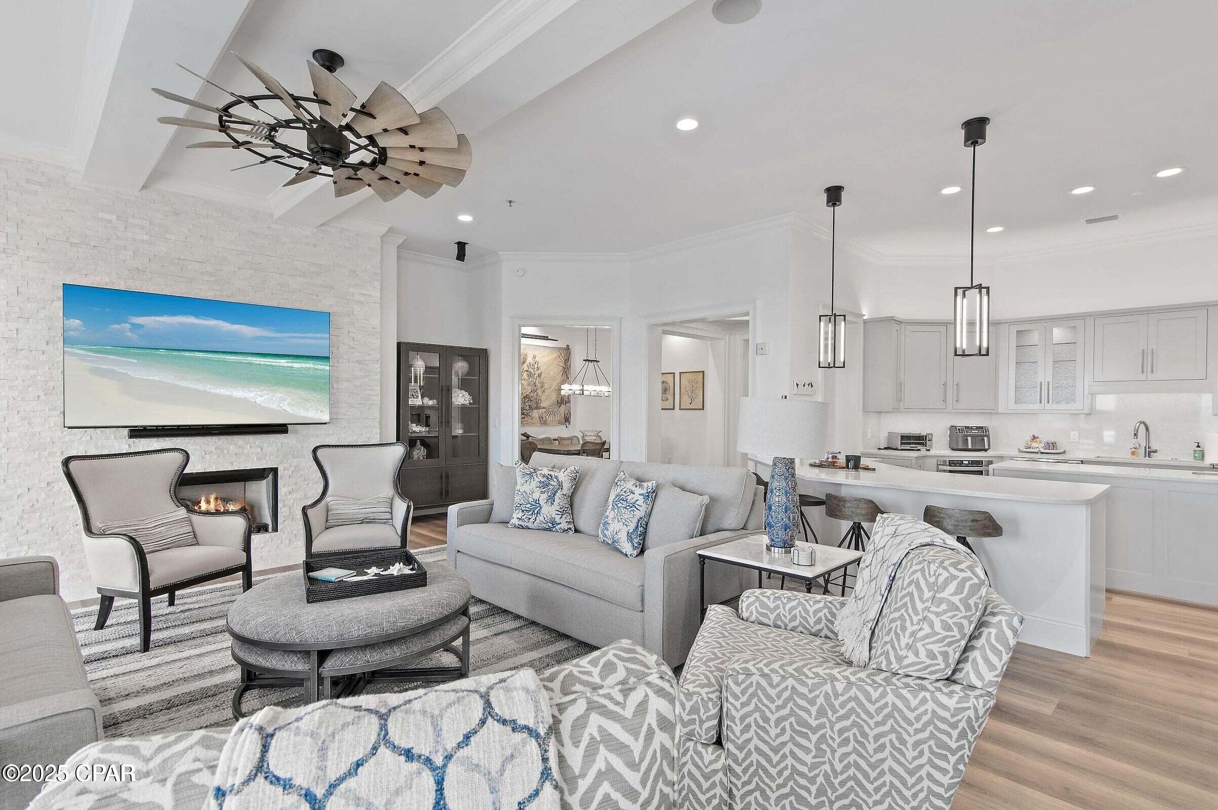 Listing photo id 14 for 116 Carillon Market Street 701