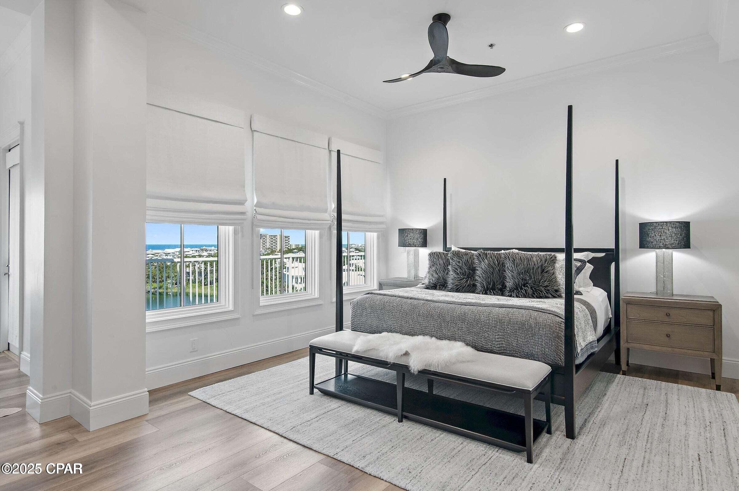 Listing photo id 18 for 116 Carillon Market Street 701