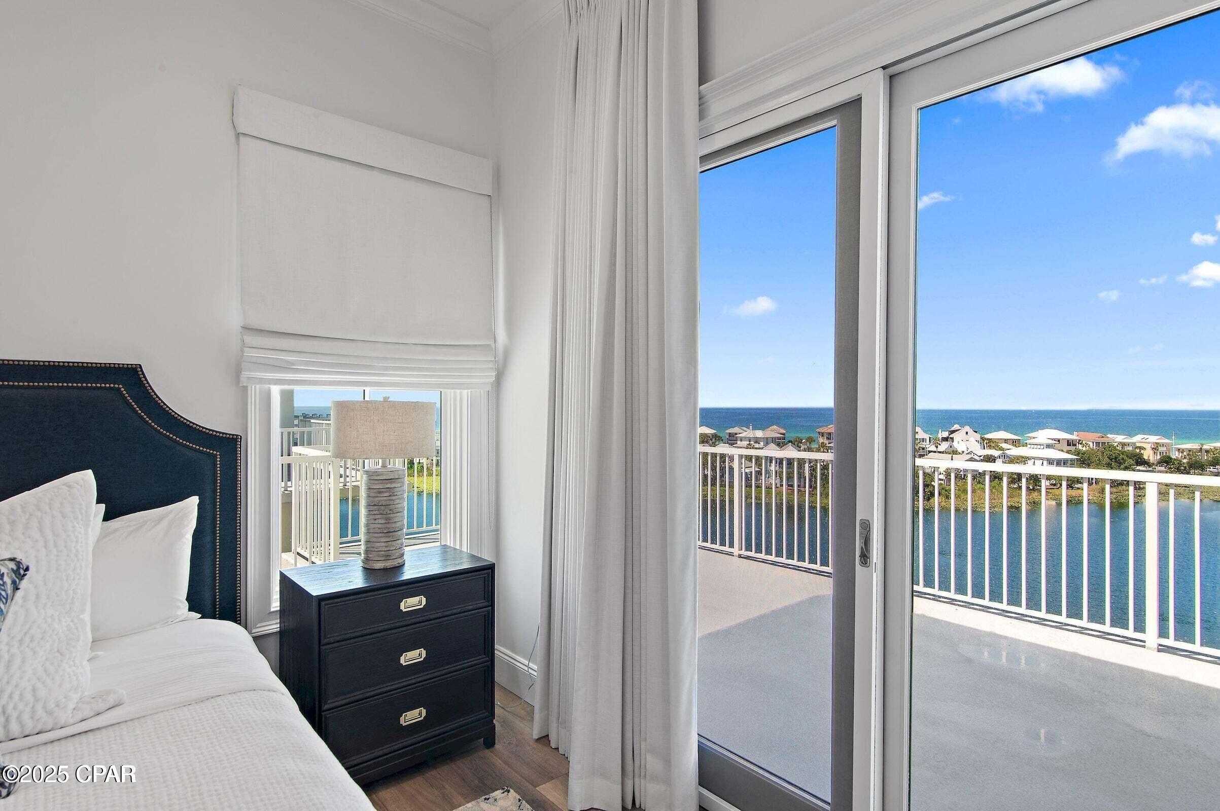 Listing photo id 24 for 116 Carillon Market Street 701