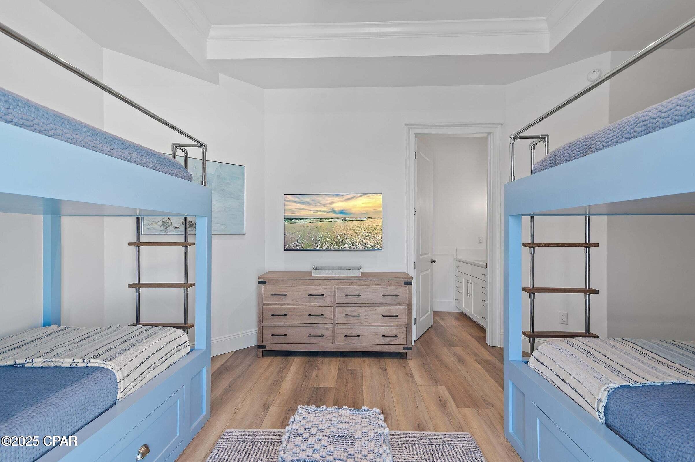 Listing photo id 27 for 116 Carillon Market Street 701