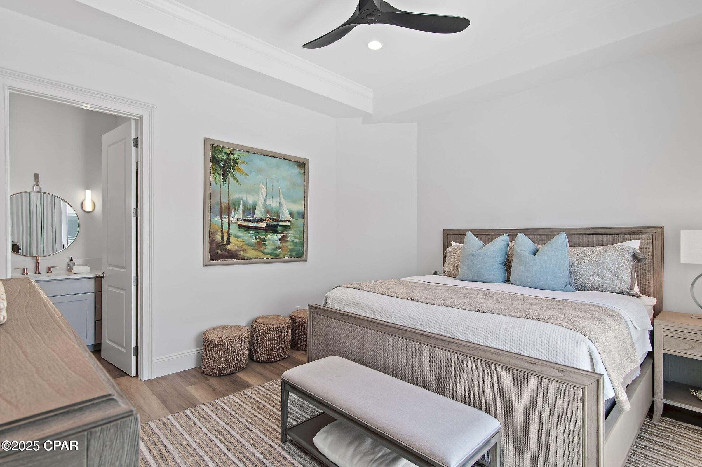 Listing photo id 29 for 116 Carillon Market Street 701