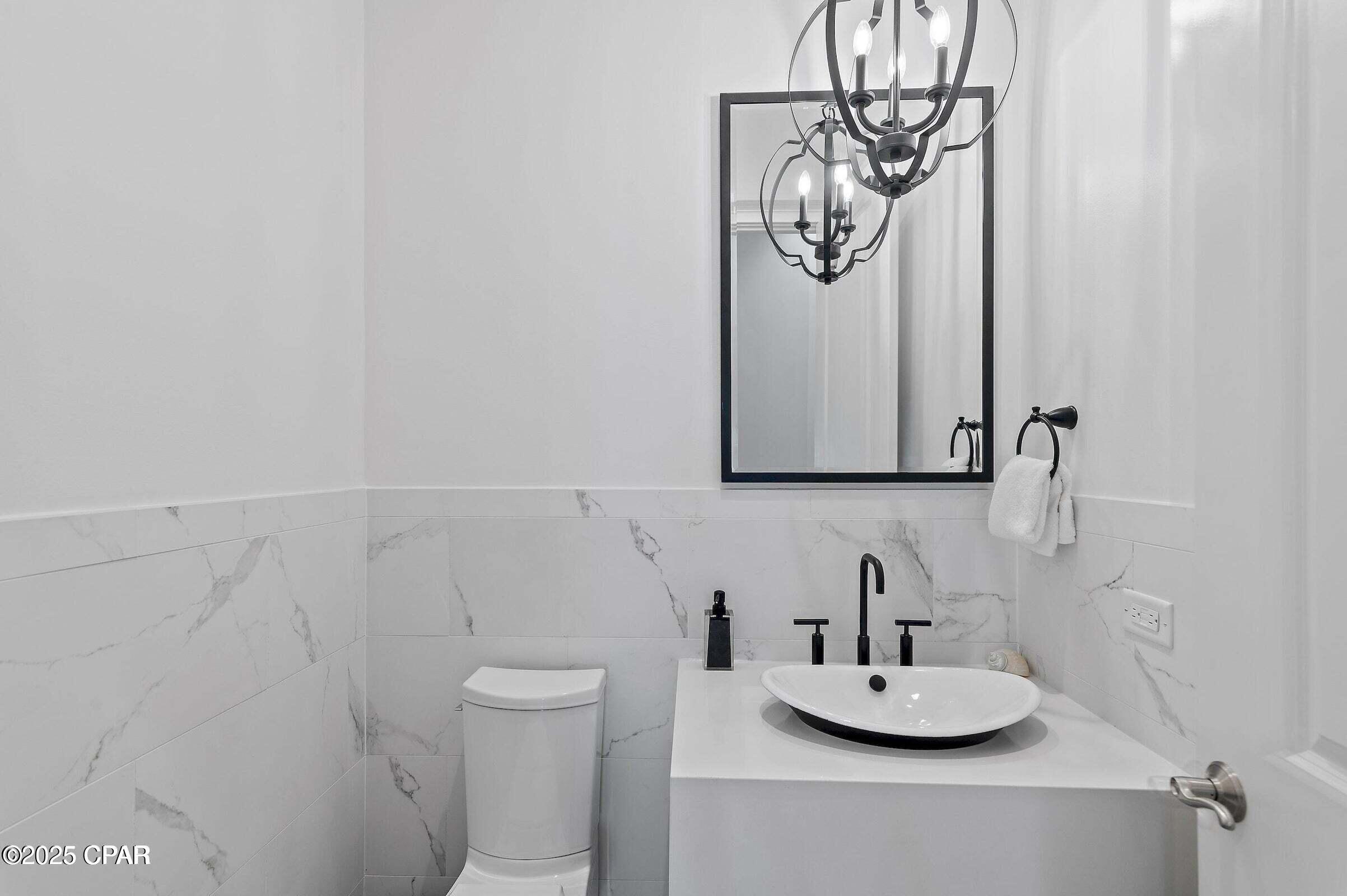 Listing photo id 32 for 116 Carillon Market Street 701