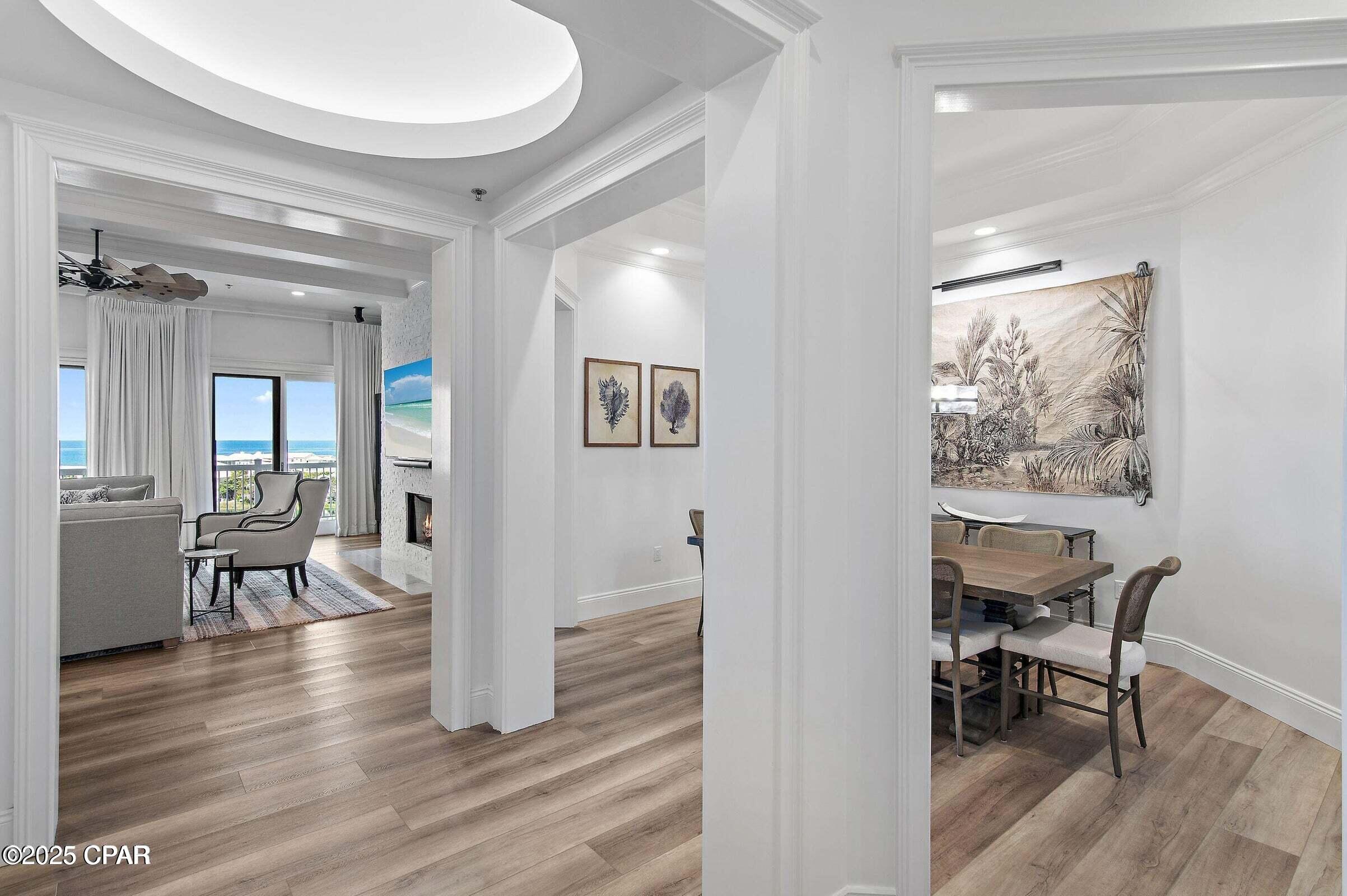 Listing photo id 9 for 116 Carillon Market Street 701