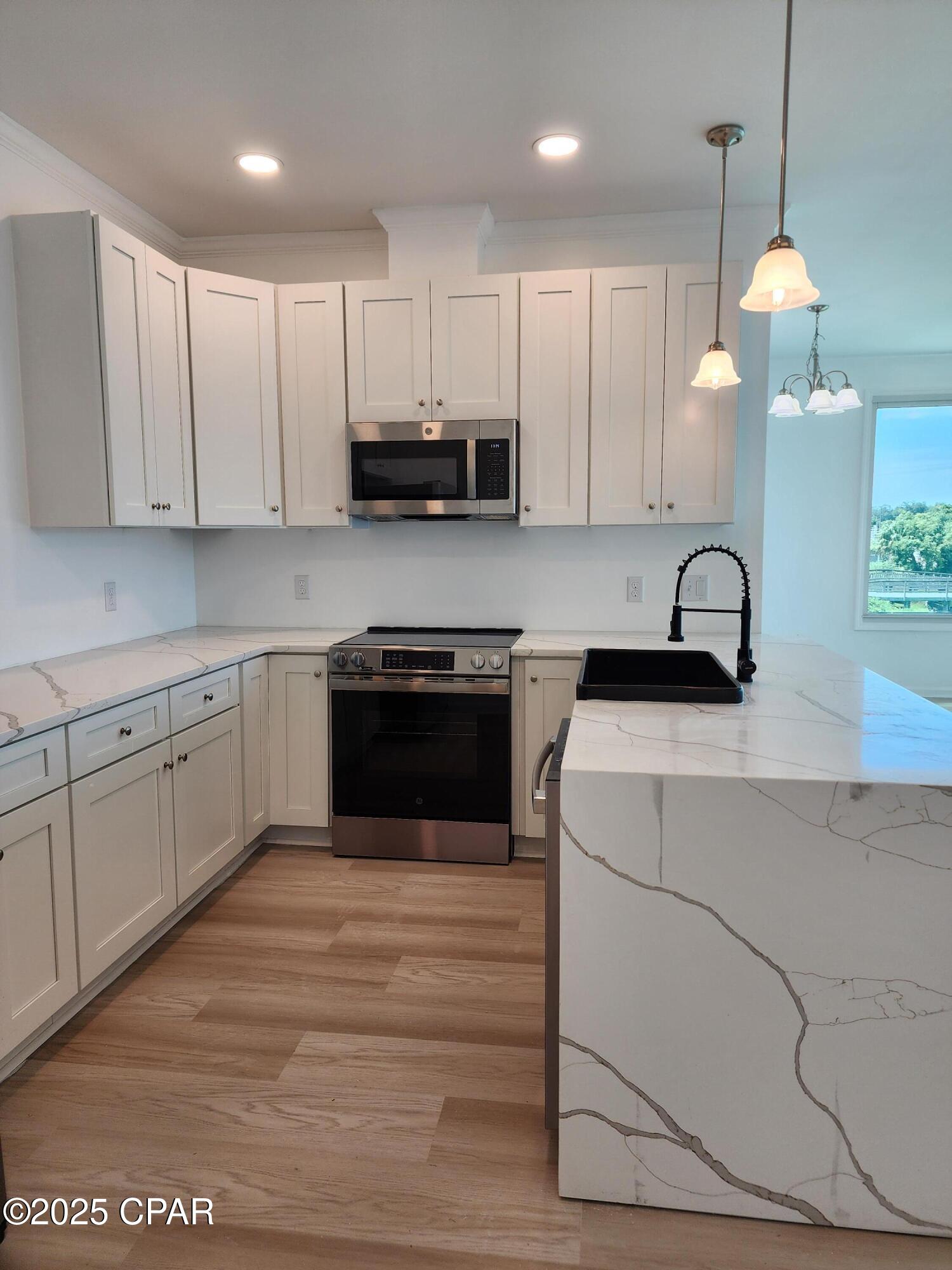 Image 11 For 300 Penny Court