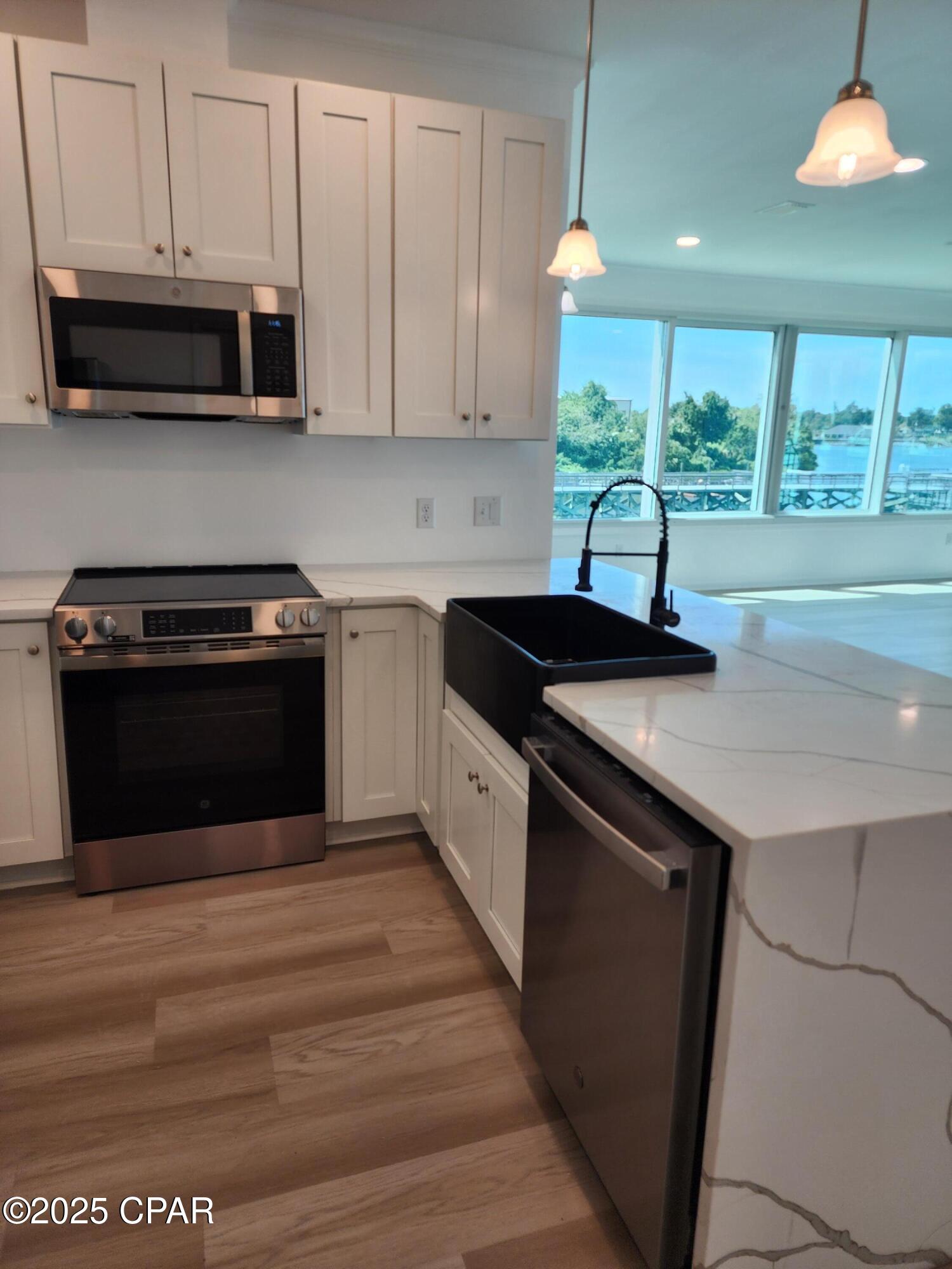 Image 13 For 300 Penny Court