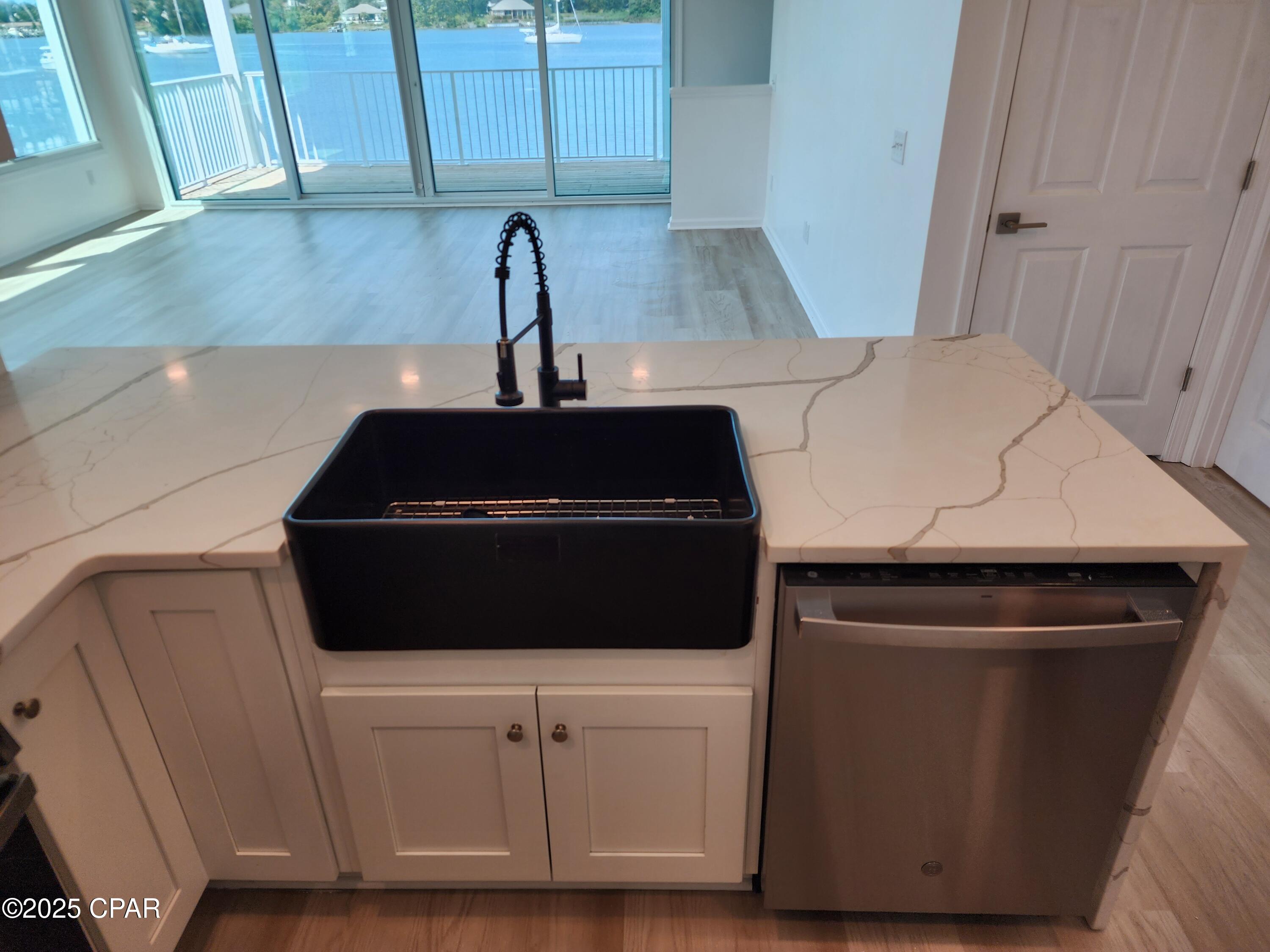 Image 15 For 300 Penny Court