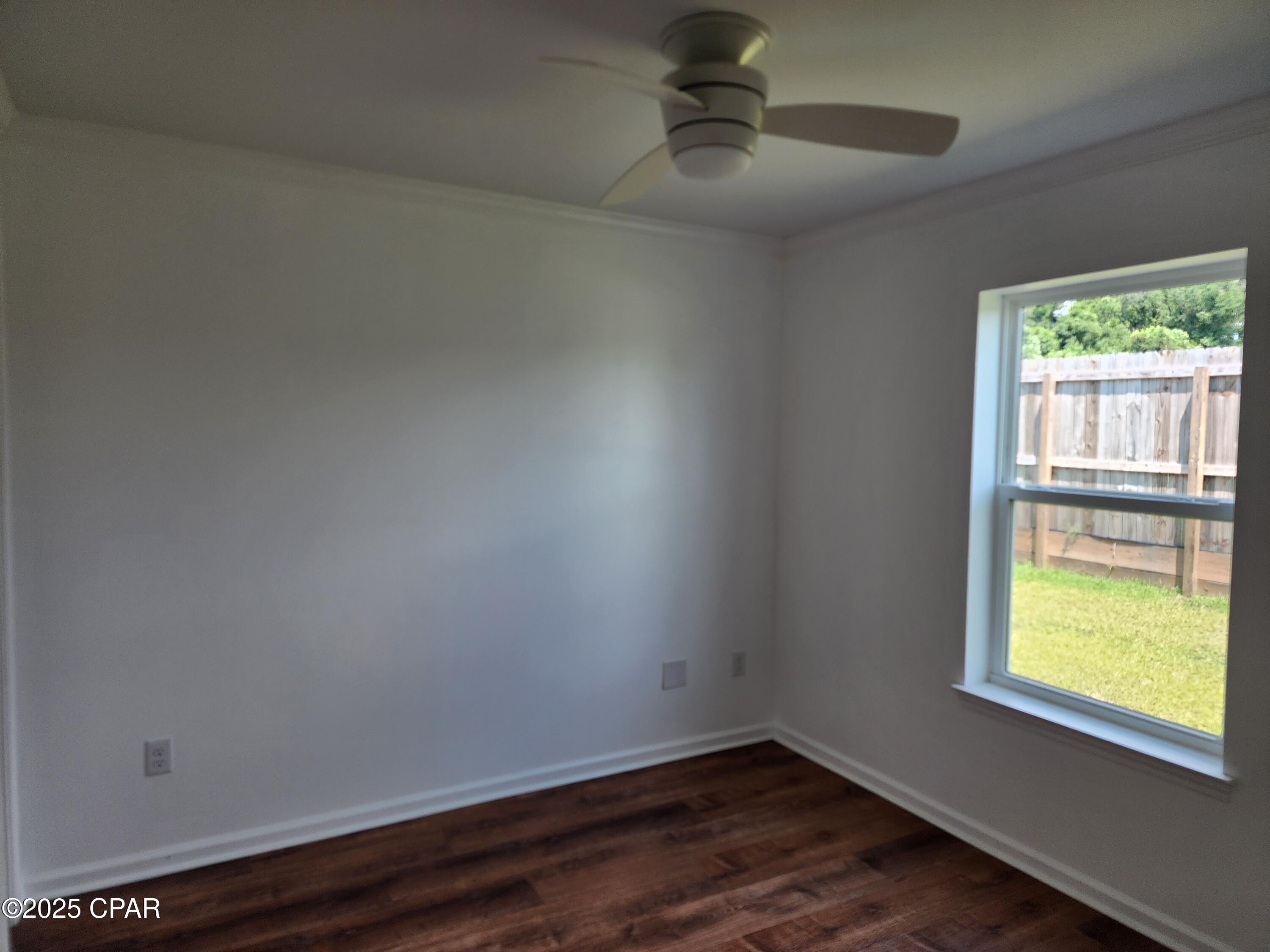 Image 17 For 300 Penny Court