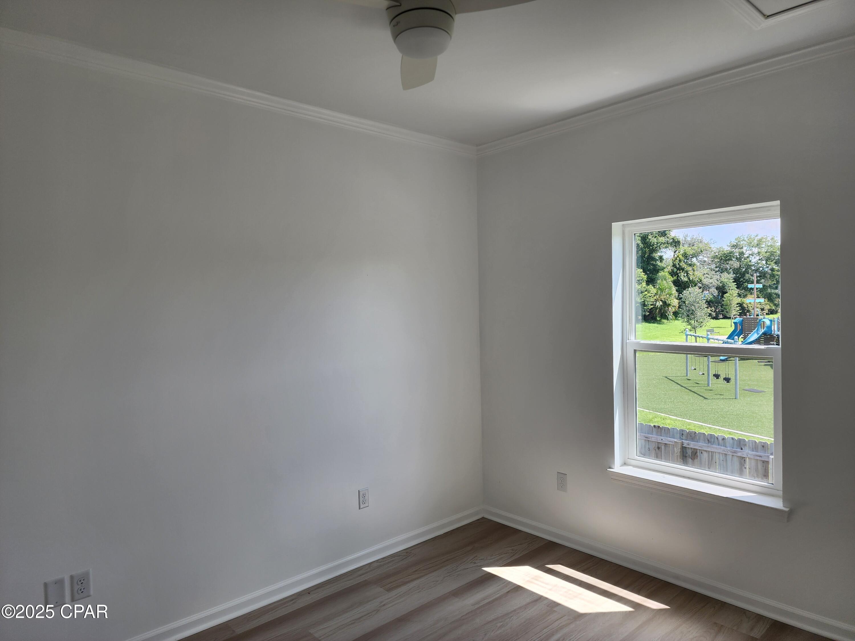 Image 22 For 300 Penny Court