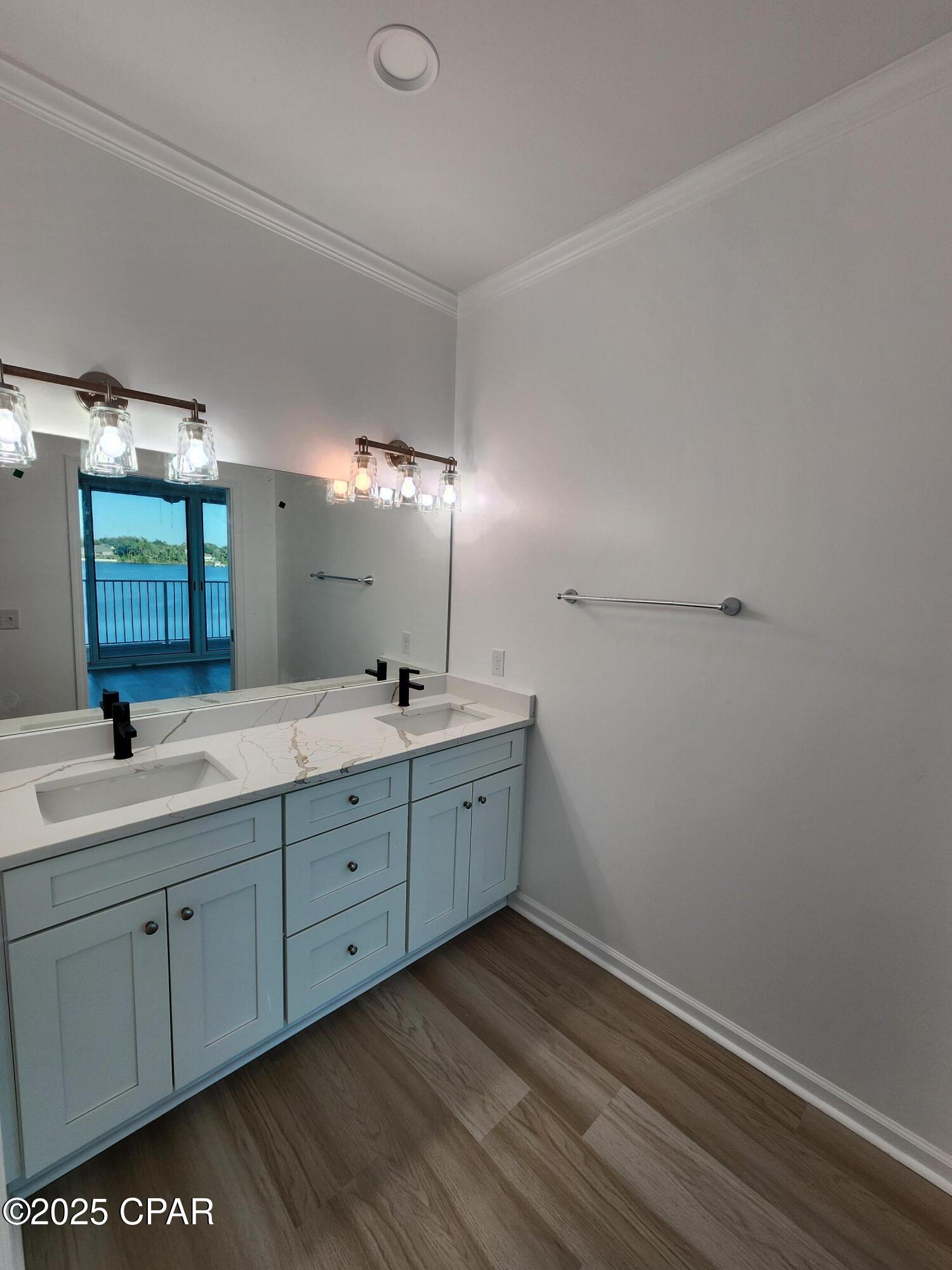 Image 38 For 300 Penny Court