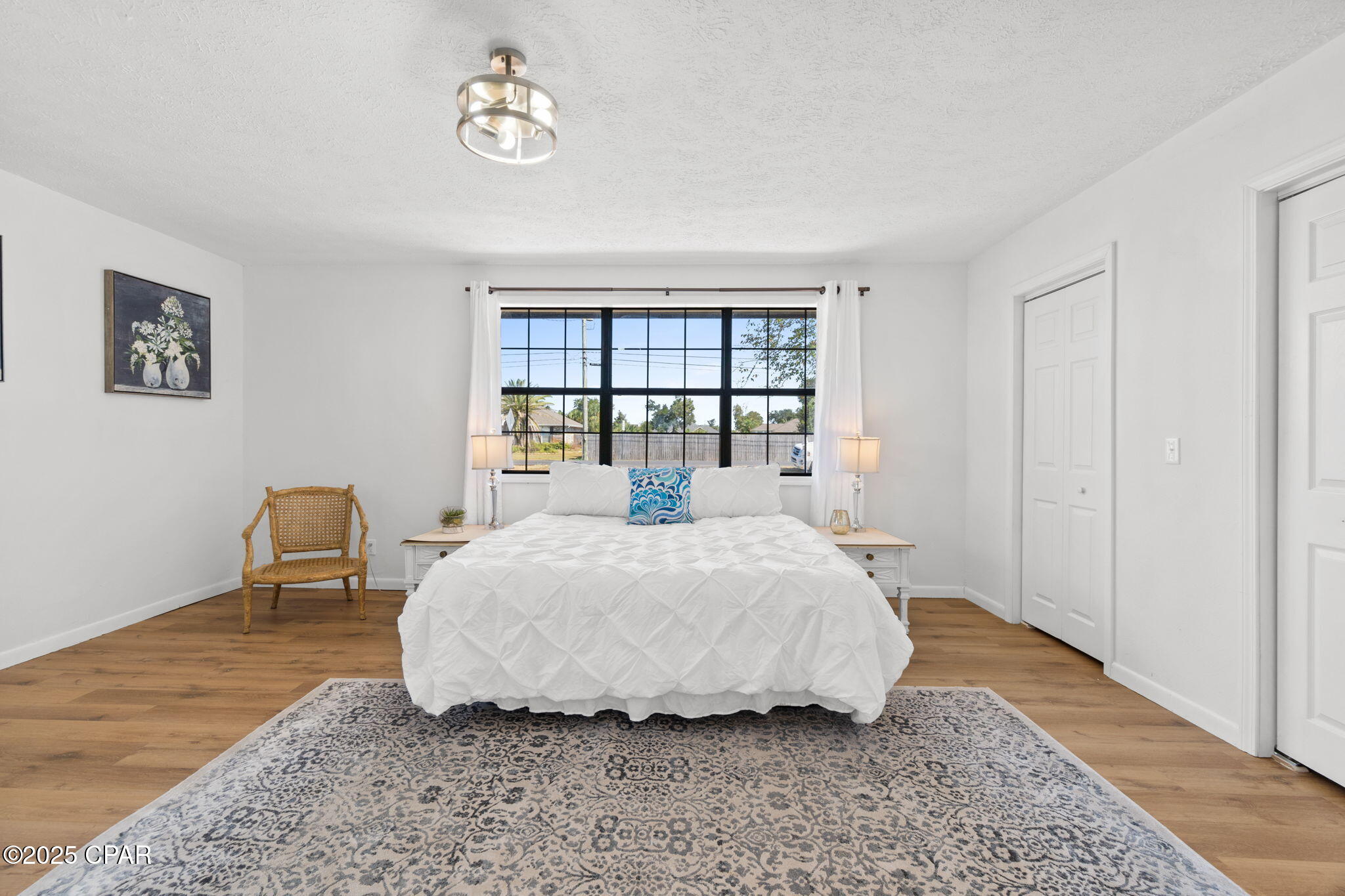 Image 23 For 2201 27th Street