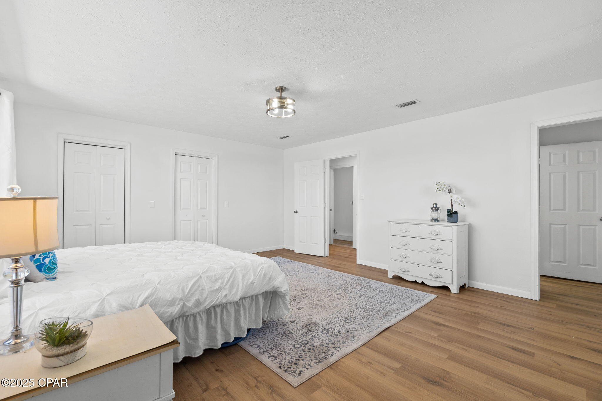 Image 26 For 2201 27th Street