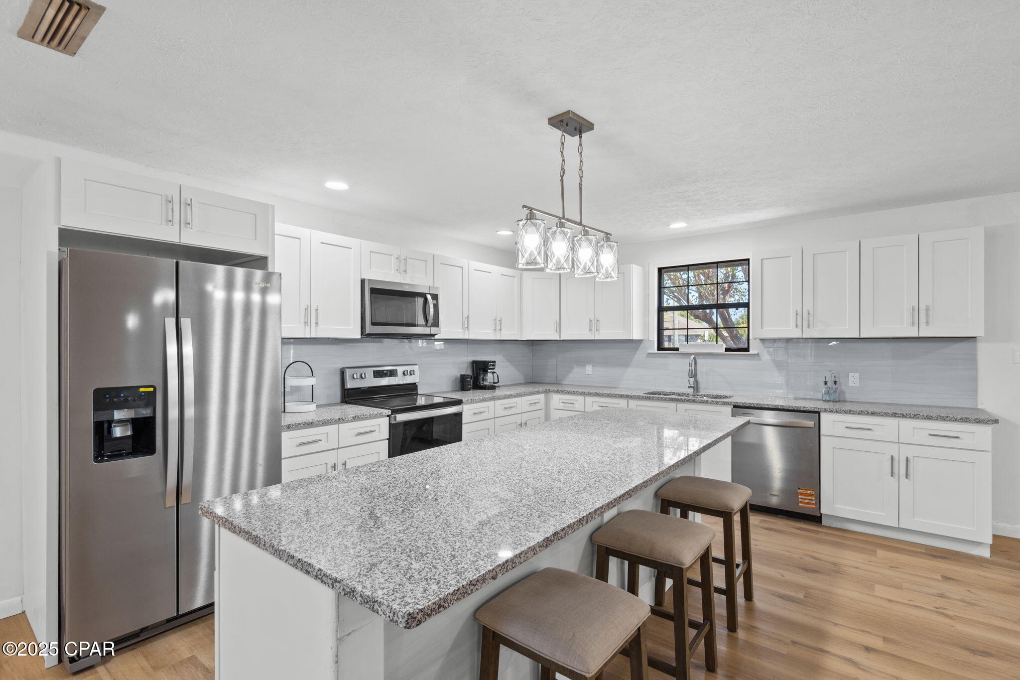 Image 3 For 2201 27th Street