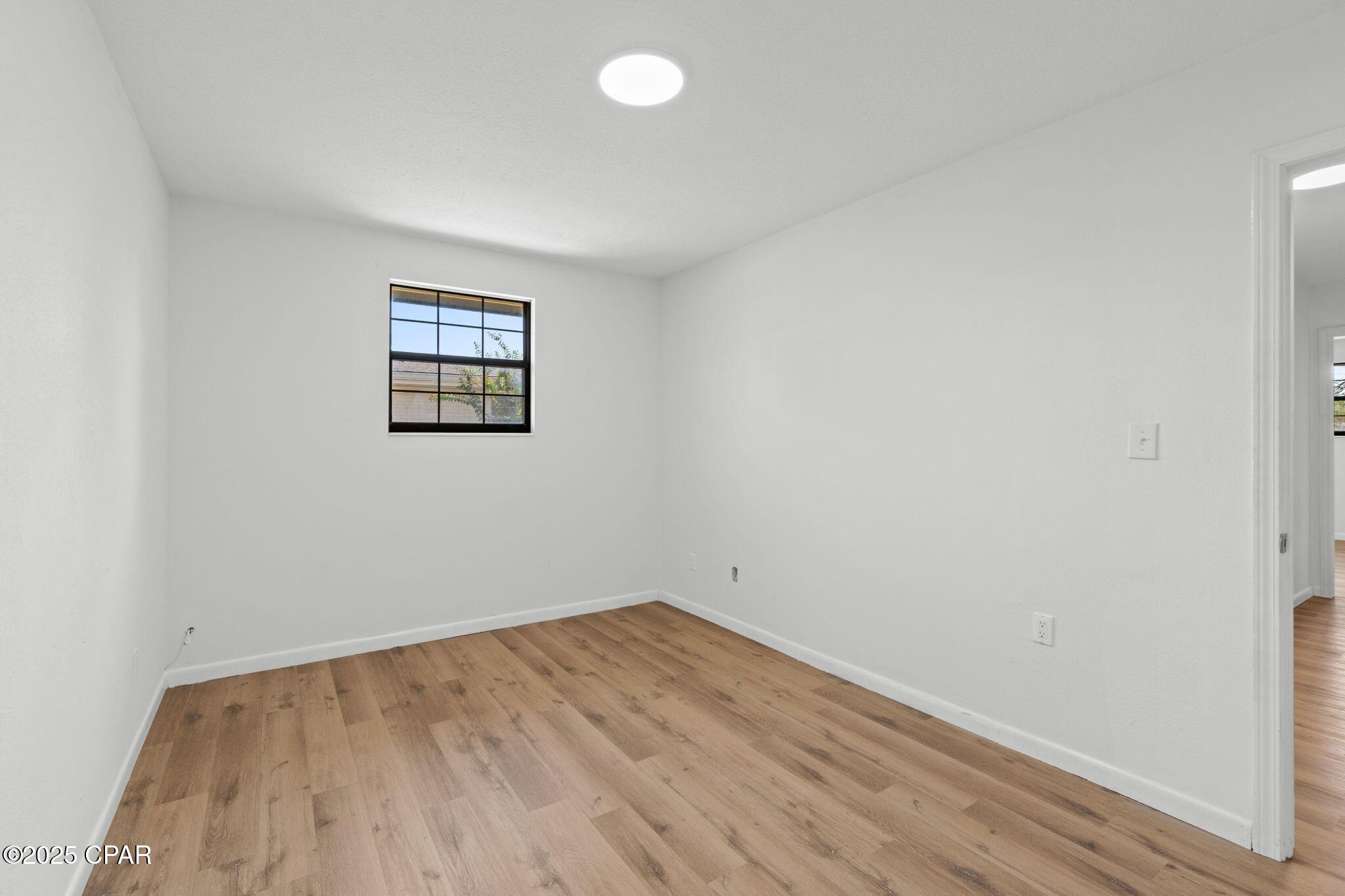 Image 34 For 2201 27th Street