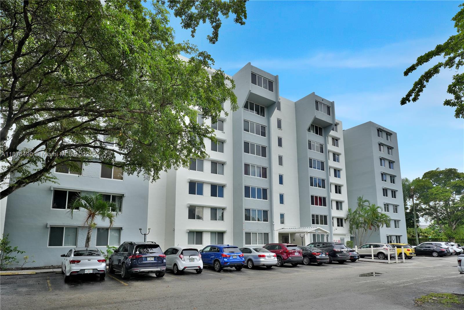 Dadeland Place Condo