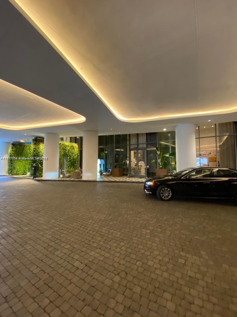 Condo for Sale in Miami, FL
