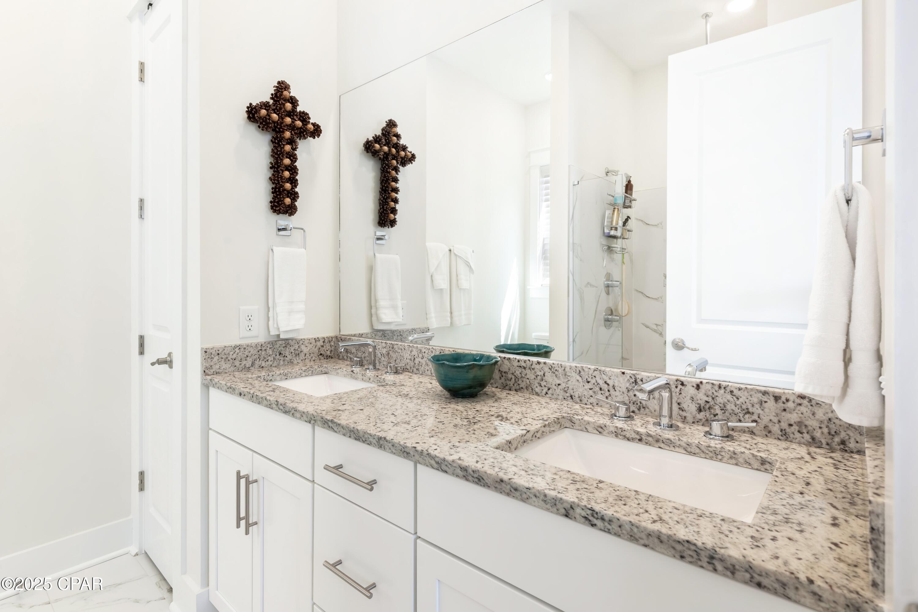 Image 17 For 29 Beach View Drive