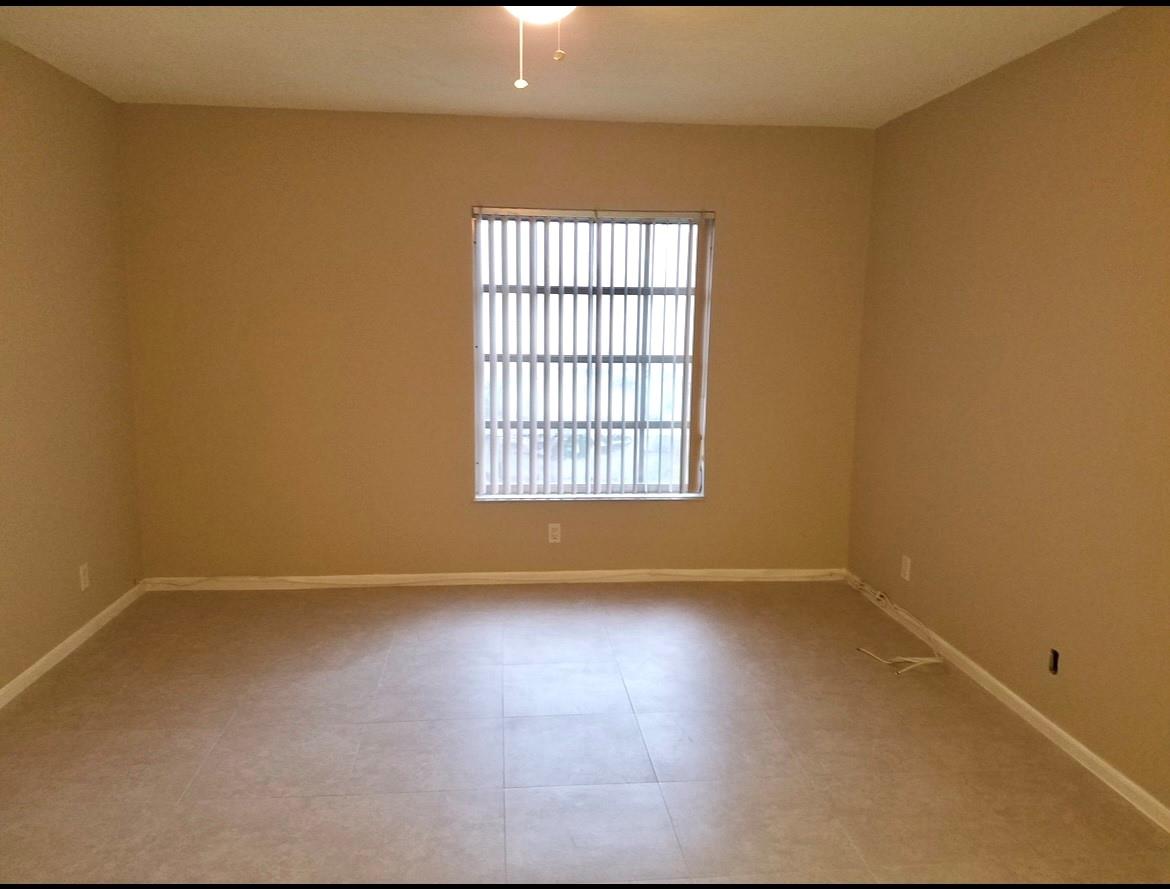 Imperial Point Colonnades