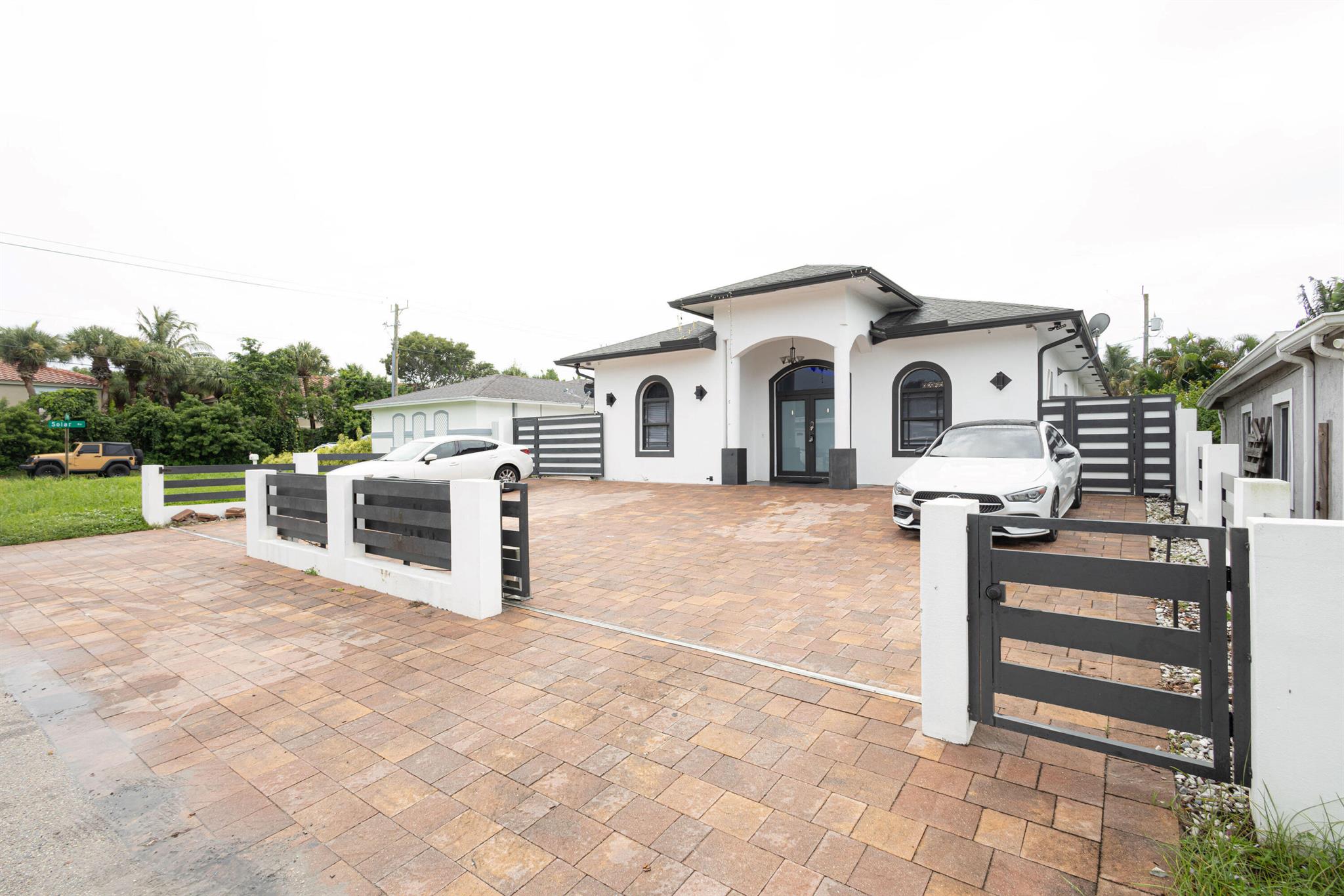 725 Mercury Street Palm Springs FL 33406 | R11123512