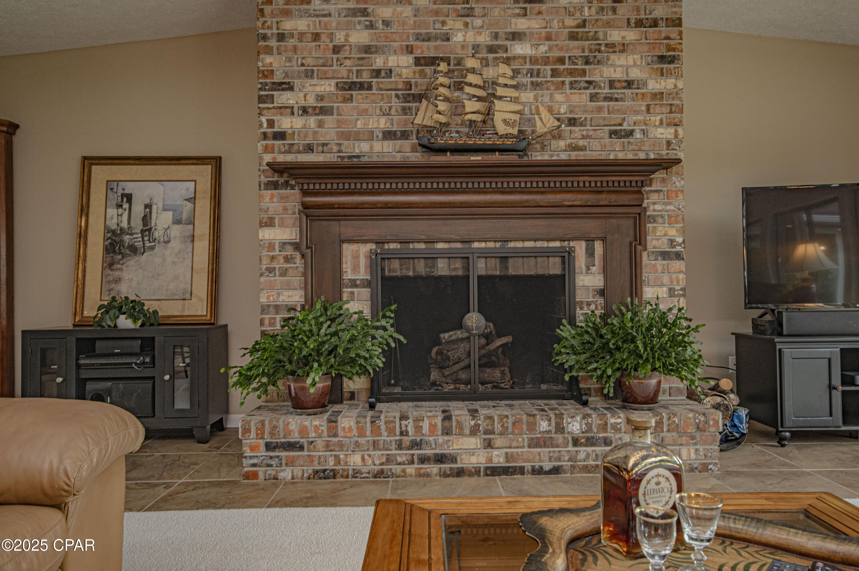 Listing photo id 14 for 808 Plantation Drive