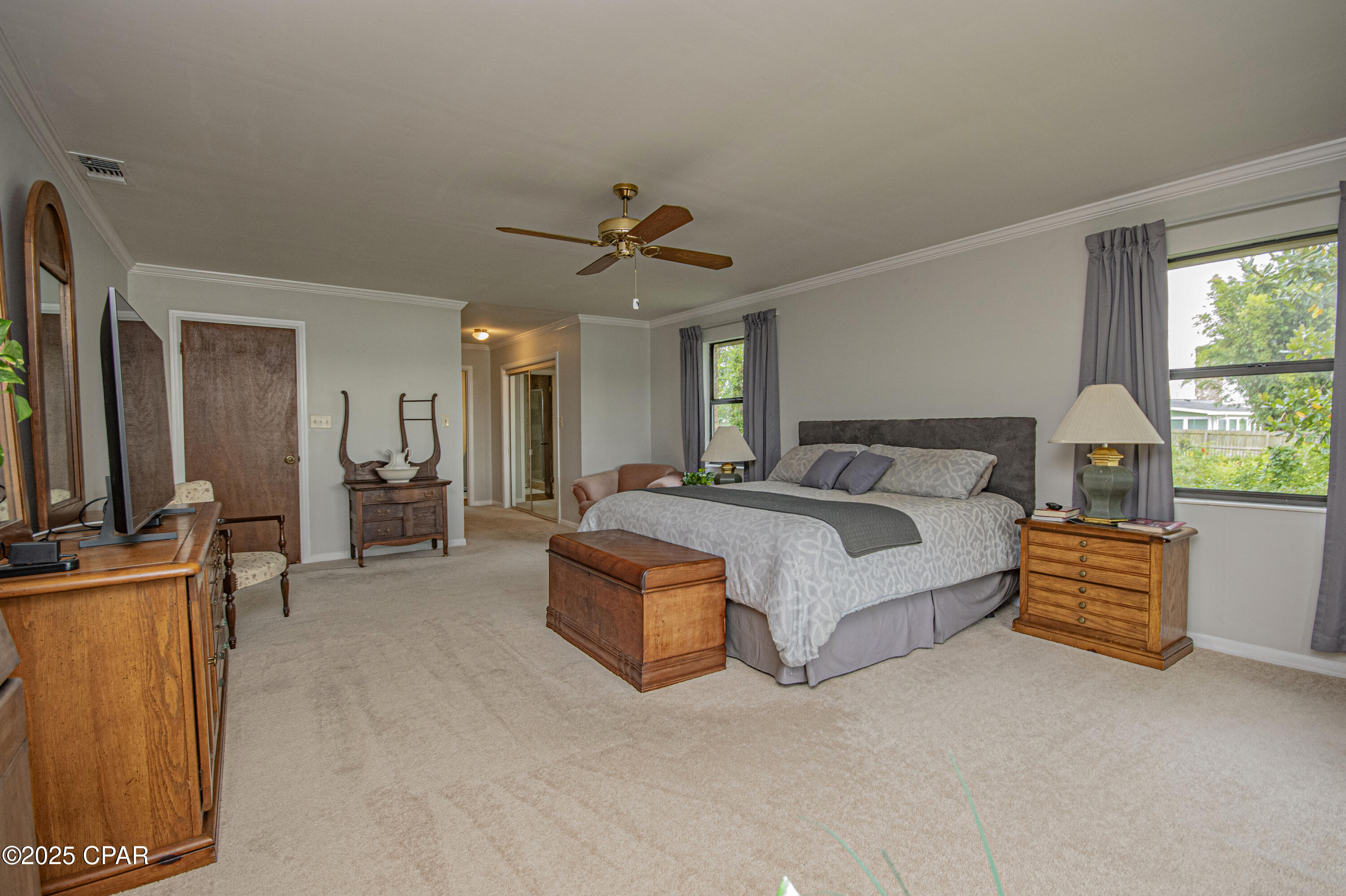 Listing photo id 36 for 808 Plantation Drive