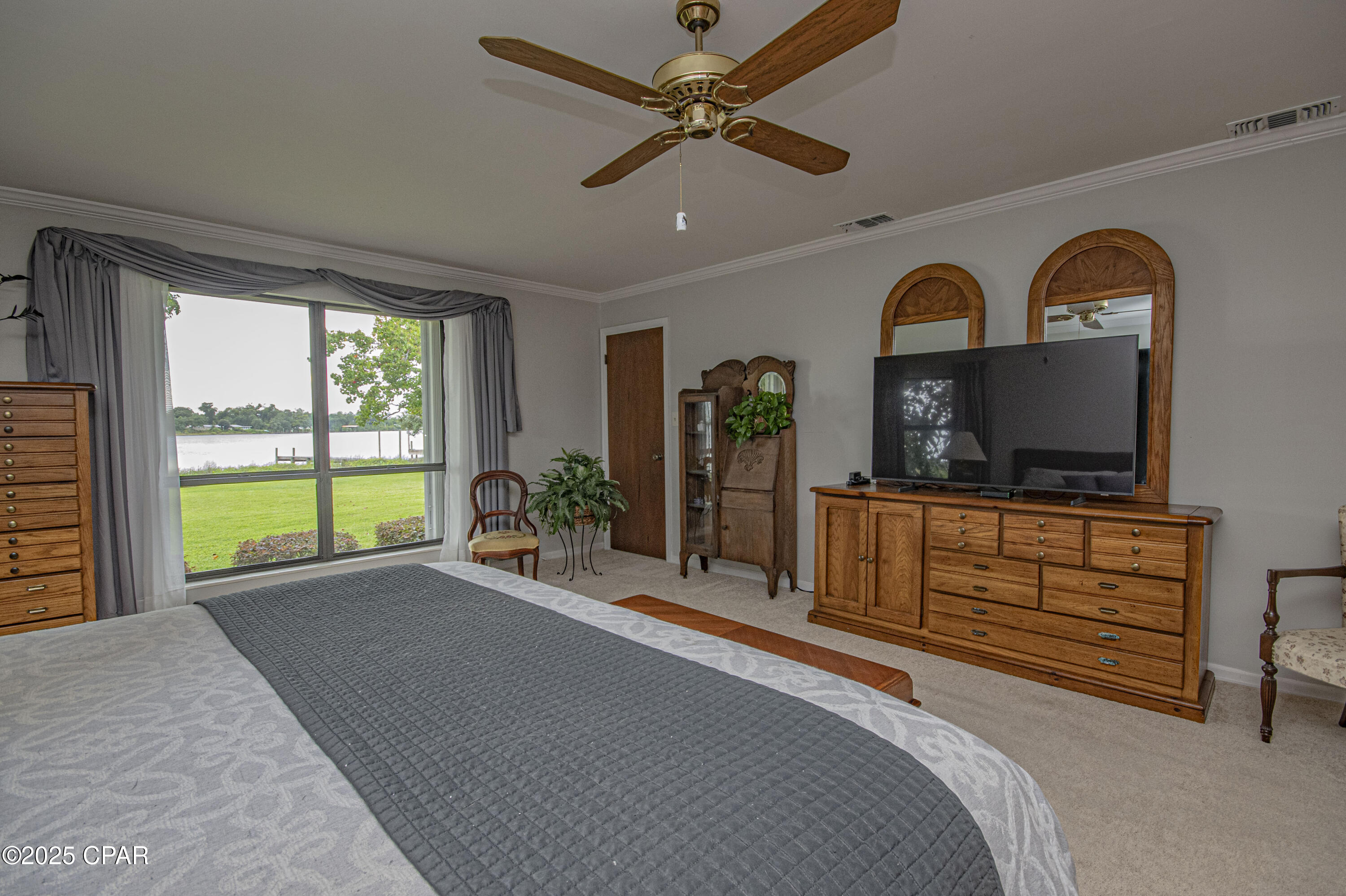 Listing photo id 39 for 808 Plantation Drive