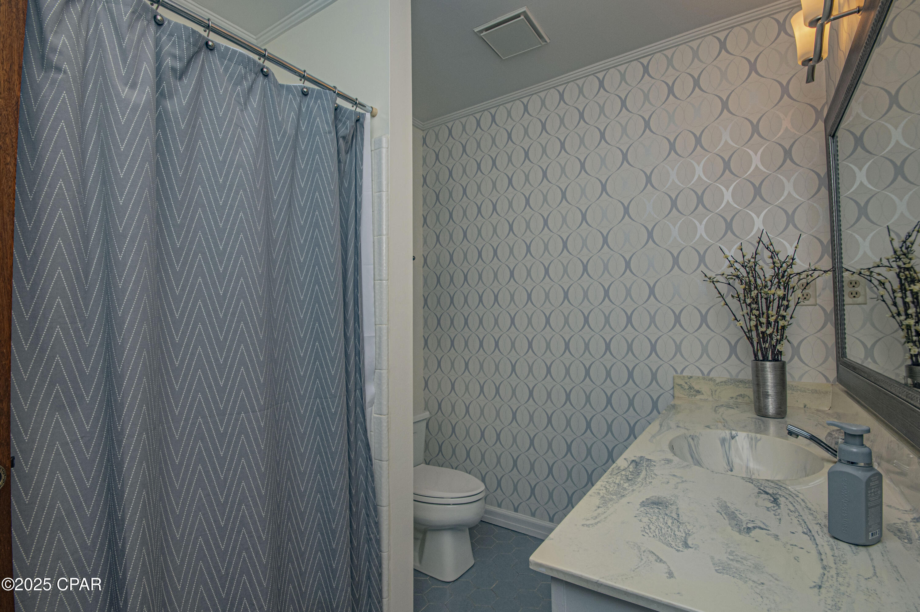 Listing photo id 57 for 808 Plantation Drive