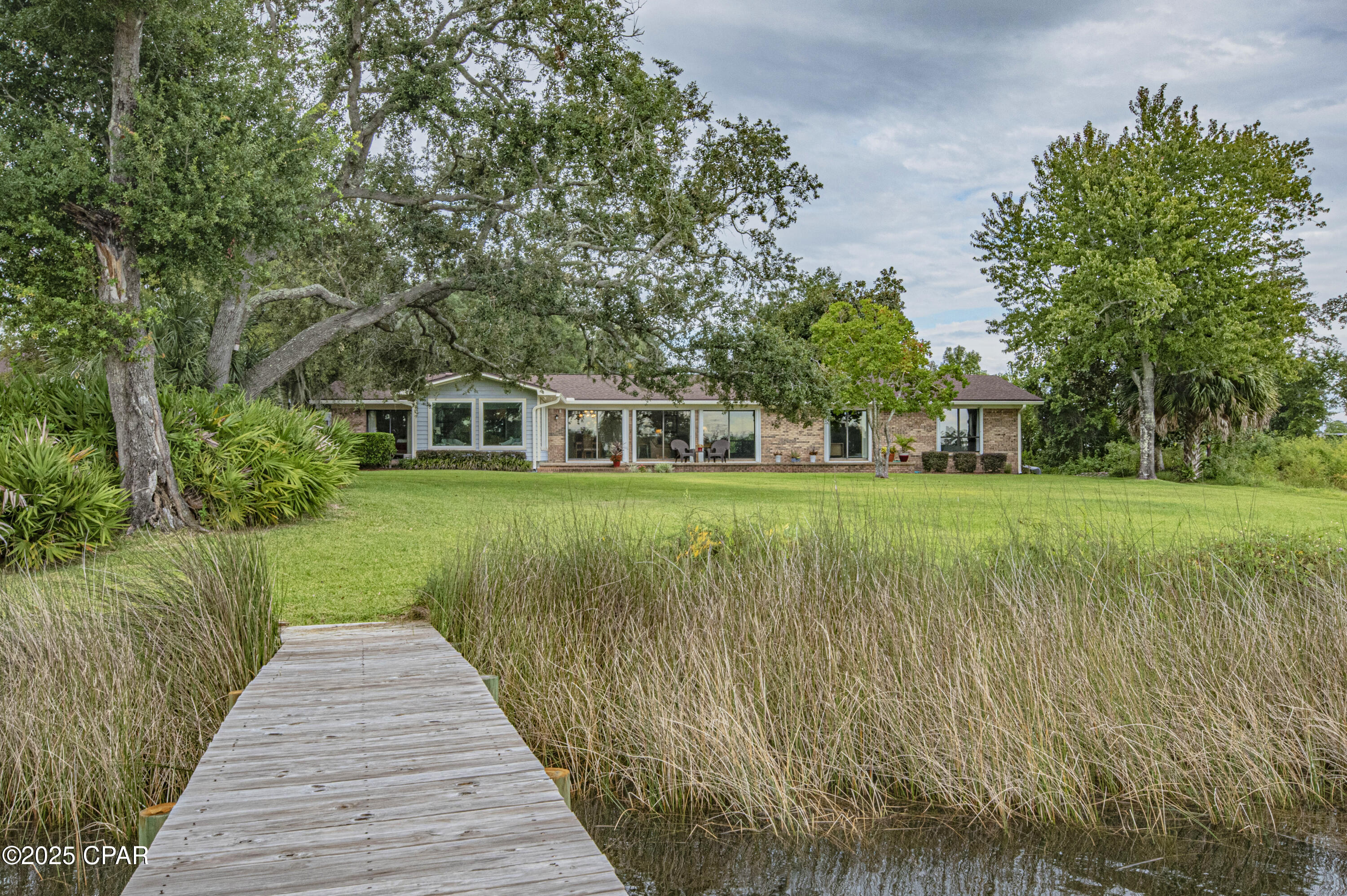 Listing photo id 66 for 808 Plantation Drive